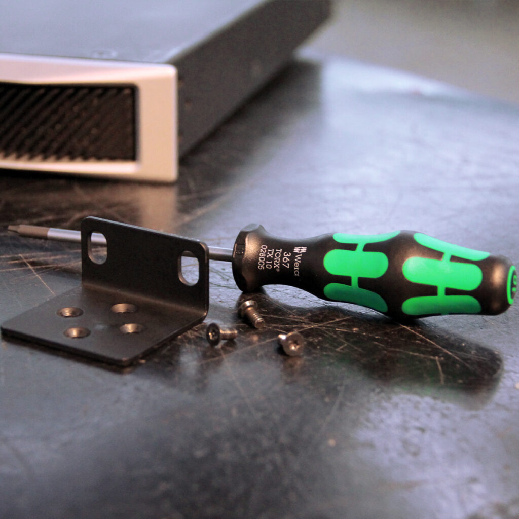 Install Amps Torx 10 Wiha Driver