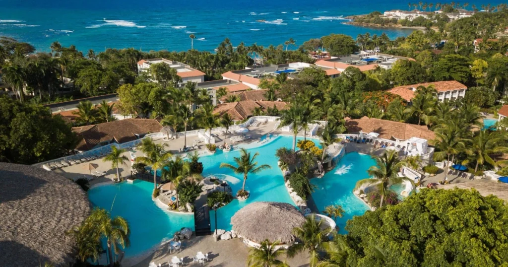 LEA Amplifiers Set the Mood at Lifestyle Holidays Vacation Club